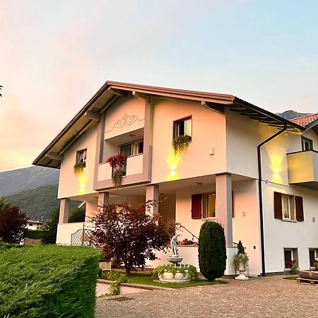La Finestra Sul Giardino - B&B Cavedine Exterior photo