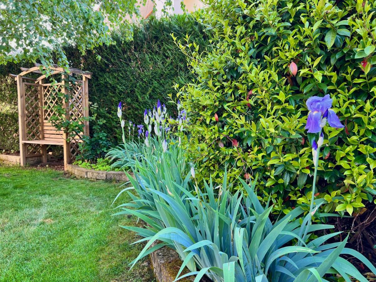 La Finestra Sul Giardino - B&B Cavedine Exterior photo
